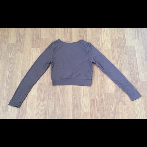 Crop Top Twist Front Long Sleeve Ribbed Plum - Picture 9 of 10